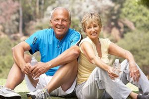 пожилая пара