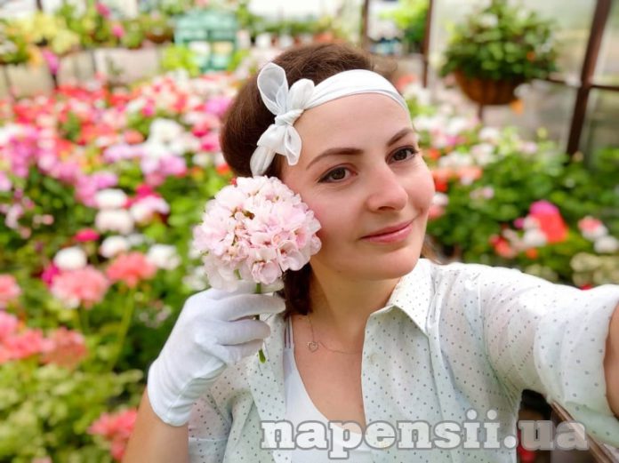 Киевлянка выращивает 350 сортов пеларгонии и делает красивые фотографии