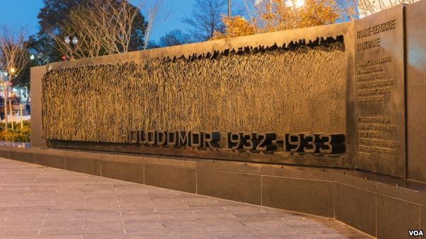 В США открыли мемориал жертвам Голодомора в Украине (ФОТО)