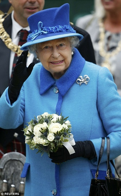 Елизавета II стала самым долгоправящим монархом Великобритании