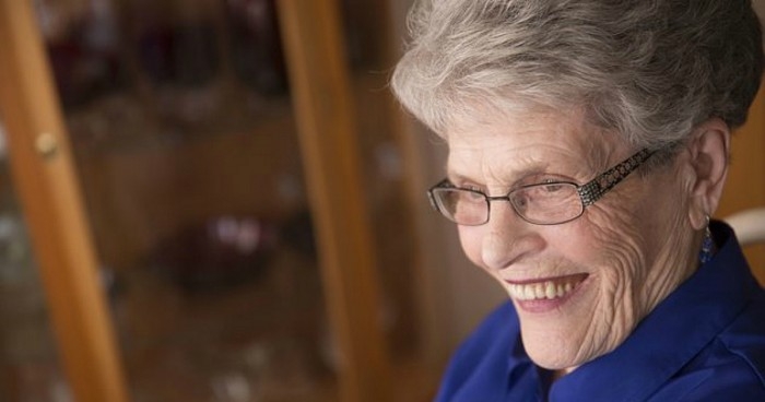 Пенсионерка получила высшее образование в 87 лет