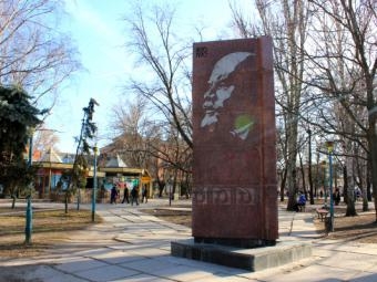 Стелу Ленину в Кировограде демонтировать не будут