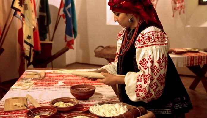 Вареники - одно из главных украинских блюд