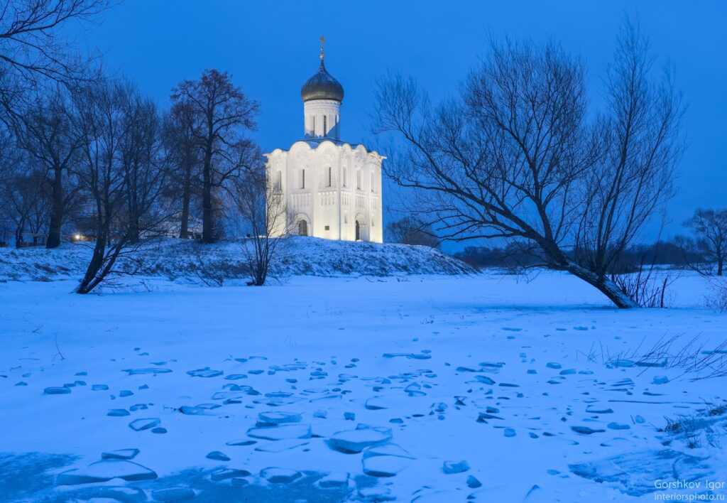 Храм