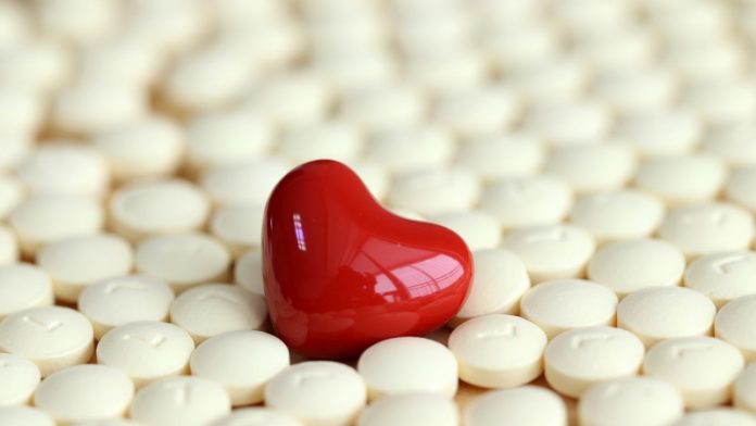 Помогает ли аспирин защитить сердце?