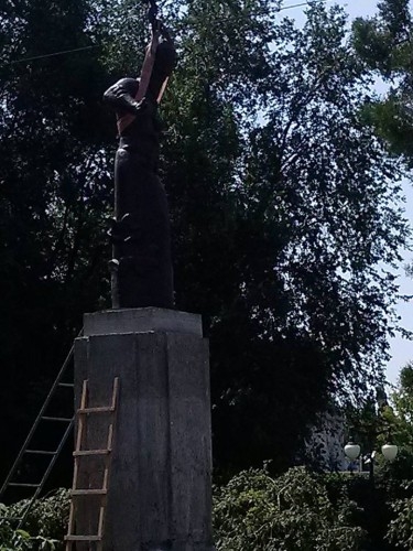 В Харькове откроют памятник, привезенный из Крыма