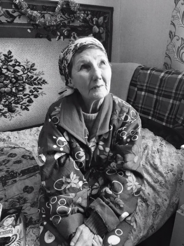 Шведский школьник разыскал в украинском доме престарелых свою бабушку