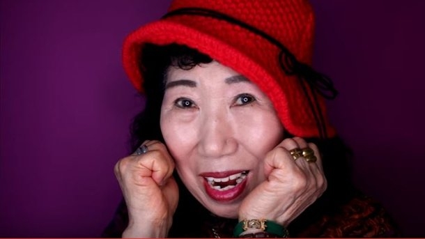 Пожилая женщина из Кореи стала звездой интернета
