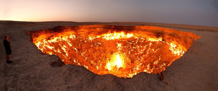 Врата ада и дорога в небо: необычные места планеты