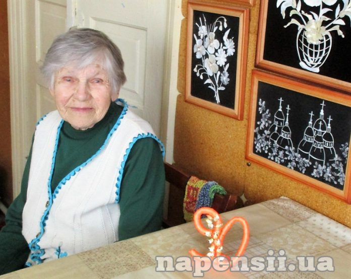 Жизнь как мастер-класс: 90-летняя одесситка Надежда Гомонюк создает удивительные вещи и излучает позитив (ФОТО)
