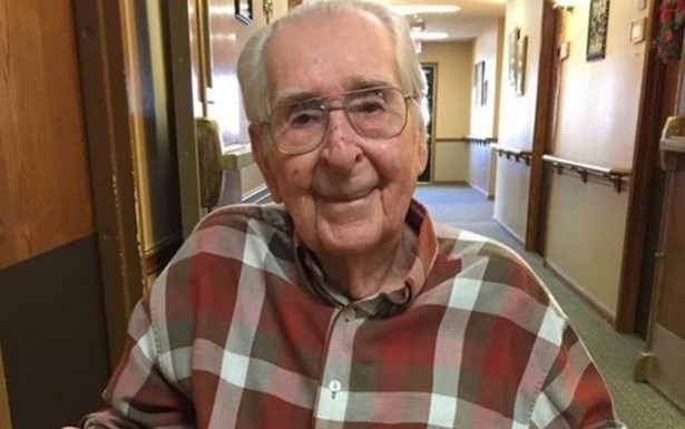Американского ветерана со 100-летием поздравили жители всей планеты (ФОТО)