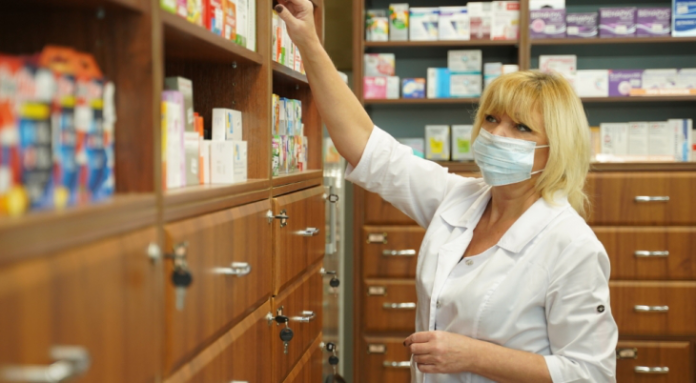 Как вернуть некачественные лекарства в аптеку?