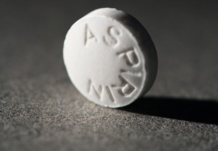 Аспирин вредит здоровью пожилых людей