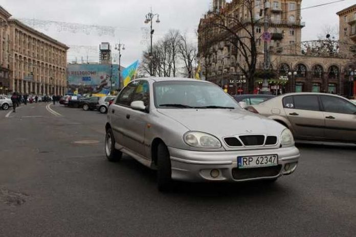 Автомобиль на еврономерах