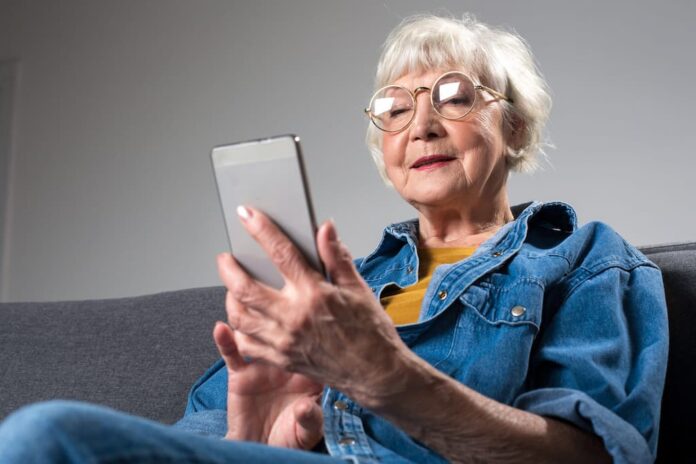 смартфон для пенсионера