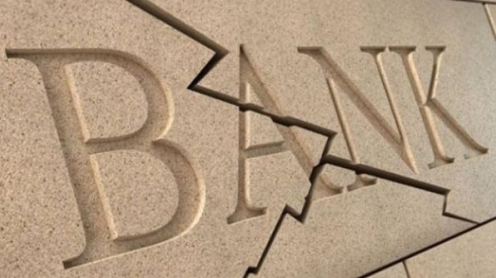 ПриватБанк и Ощадбанк могут оказаться банкротами — эксперты