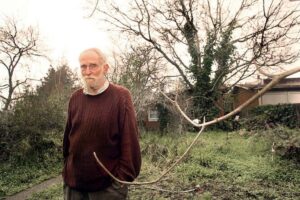 одинокий старик