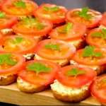 бутерброды с помидорами, сыром и чесноком
