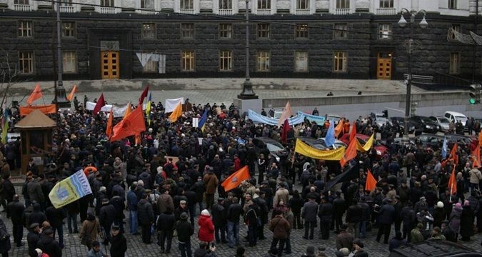 В Киеве протестуют чернобыльцы (ФОТО)