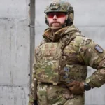 Чоловік у військовій формі