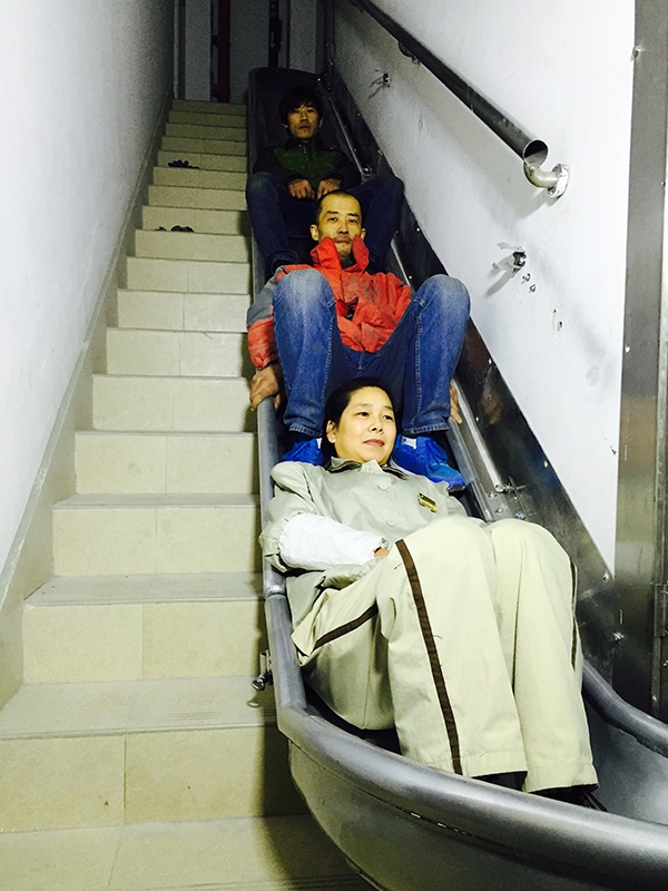 Китайский пенсионер изобрел «волшебную лестницу»