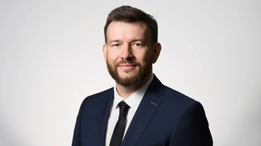 Денис Улютін