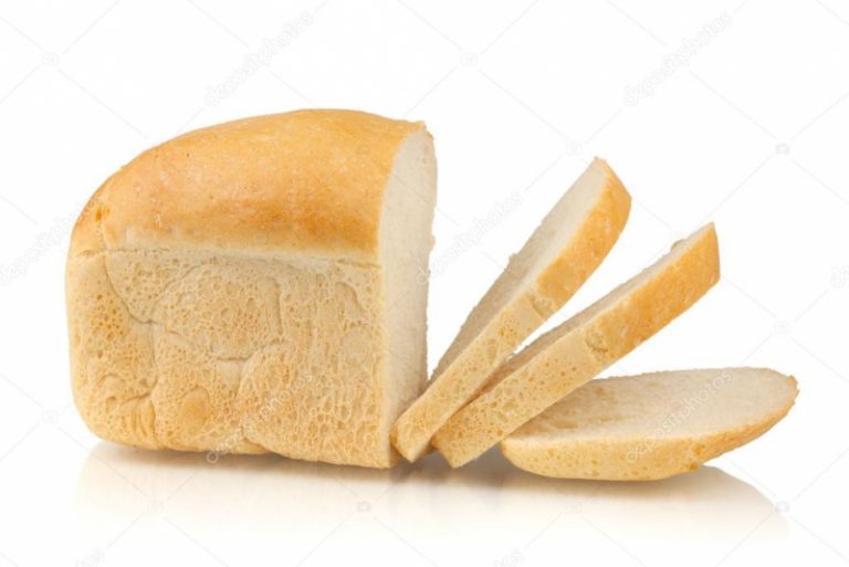 Ученые рассказали об опасности употребления белого хлеба