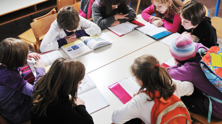 Как украинским детям-беженцам получать образование в странах Европы