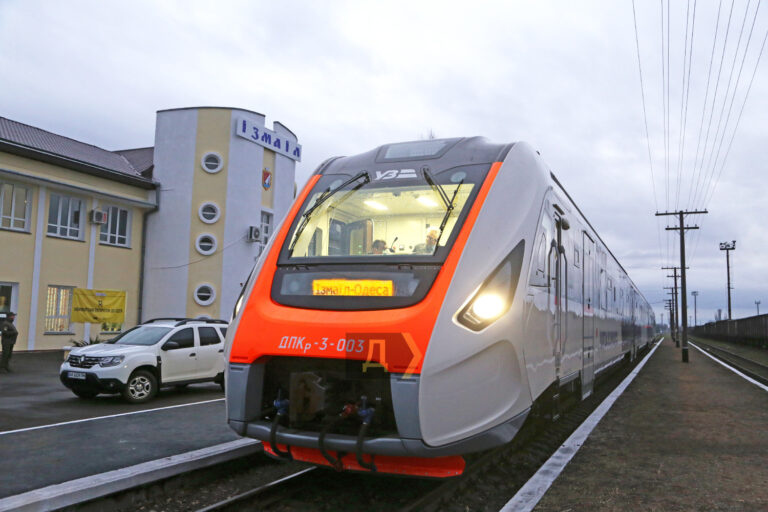 «Дунайский экспресс» возобновляет обычные пассажирские перевозки