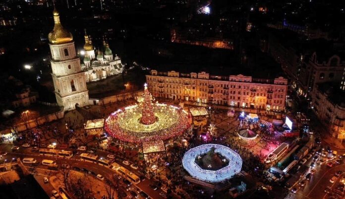 Різдвяна ялинка в Києві