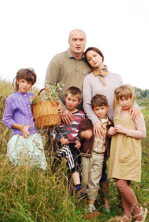 «Дом у большой реки»: Кабо и Балуев усыновили детей