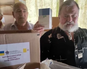 выдача гуманитарной помощи в Харькове
