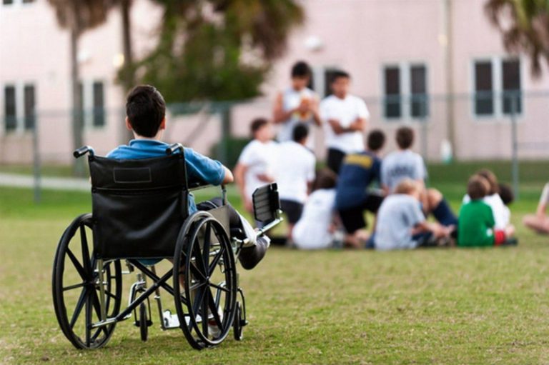 В декабре повысятся соцвыплаты инвалидам с детства и детям-инвалидам