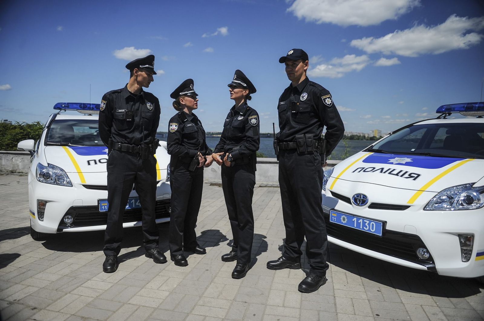 Новая полиция работает в трех городах Украины