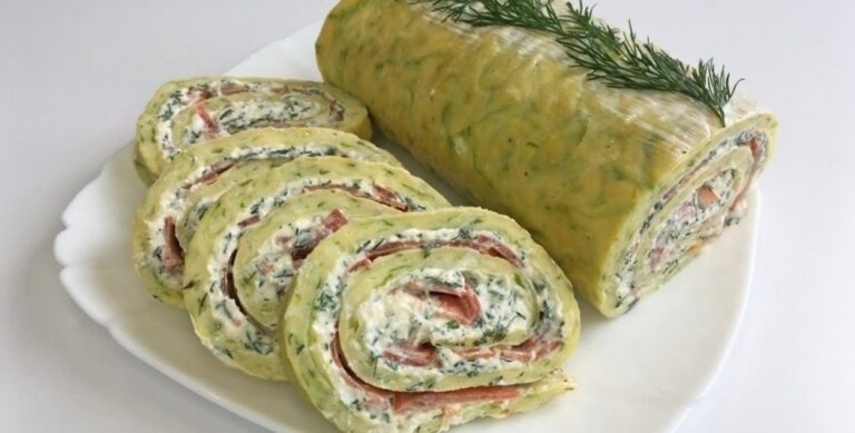 Кабачковый рулет со сливочным сыром: лучшая летняя закуска