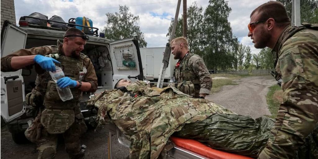 раненый солдат