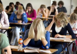 старшеклассники