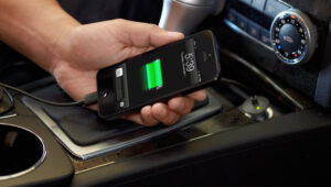 телефон на зарядке