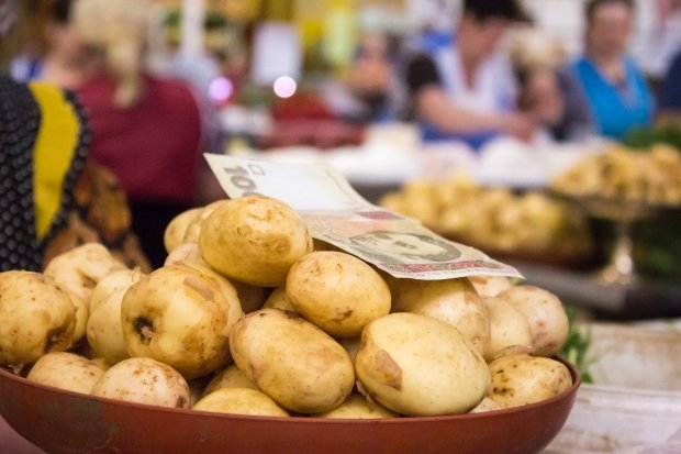 Украина ввозит картофель из Беларуси