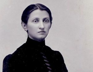 кобылянская