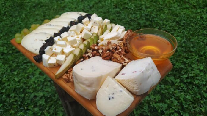 Фермеры из Ивано-Франковской области изготавливают необычные сорта сыра