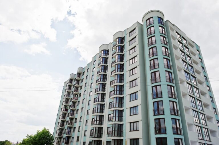 Квартирний будинок