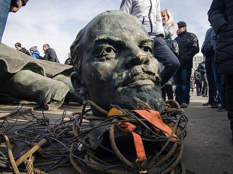 Из украинских городов и сел исчезли 1200 Лениных