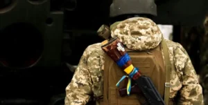 солдат спиной