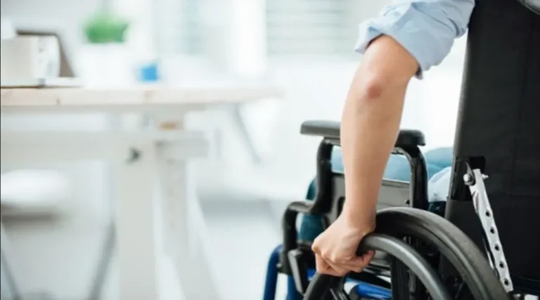 человек с инвалидностью