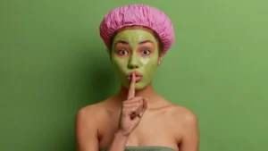 Маска на обличчі