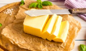 Масло і ніж