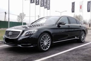 Mercedes Benz W222 S500