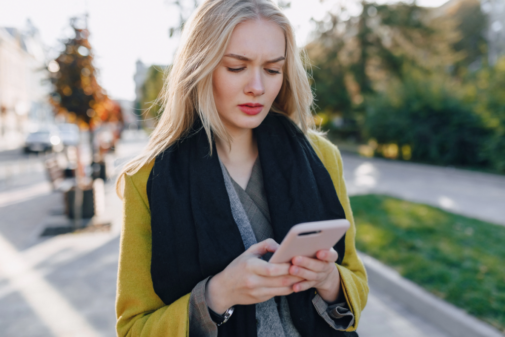 мобільний телефон