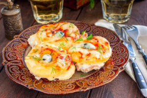 М’ясо по-французьки з ананасами